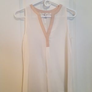 Joie sleeveless high low top NEW